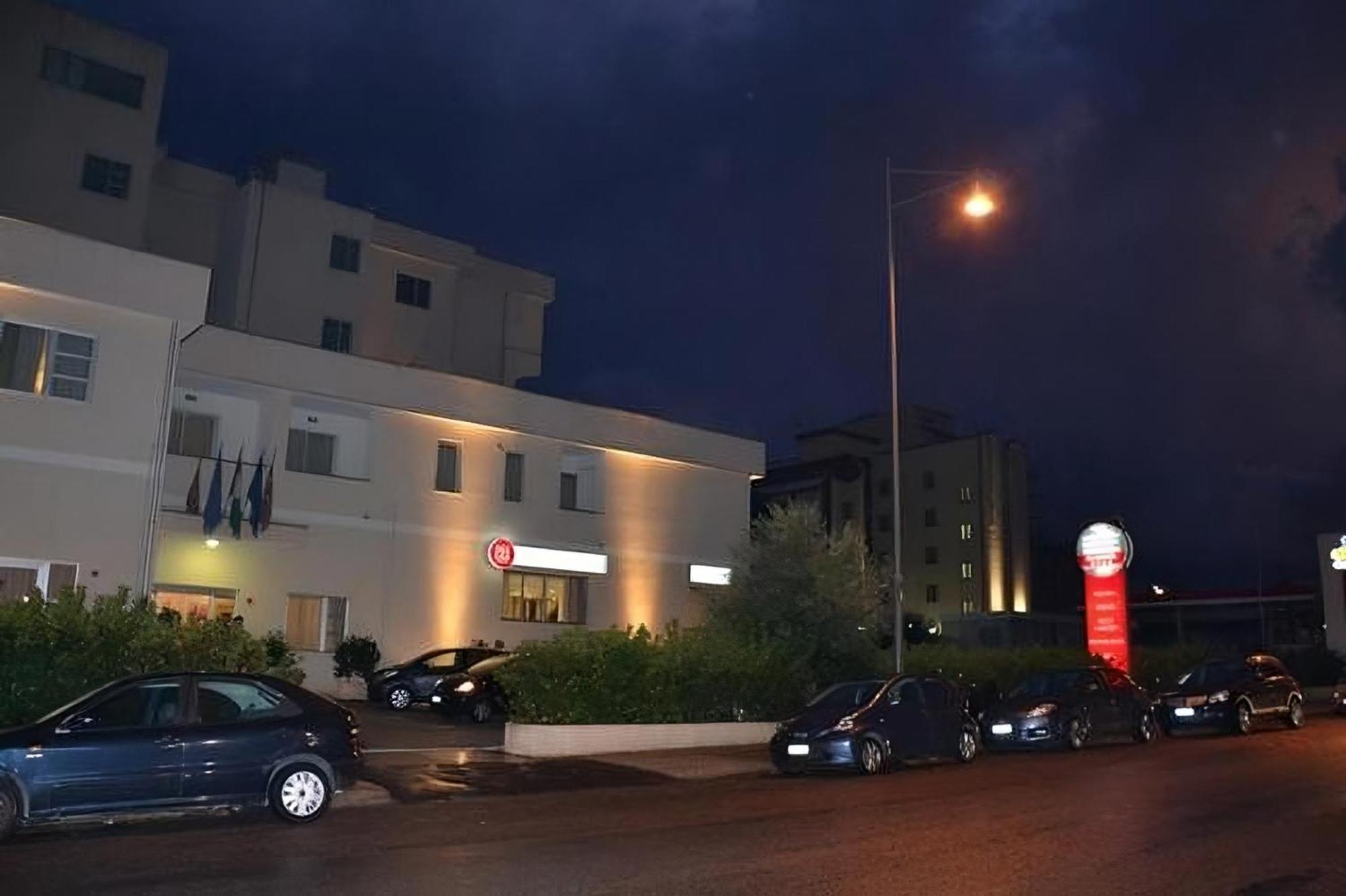 Hotel Palace Джоя-Тауро Екстер'єр фото
