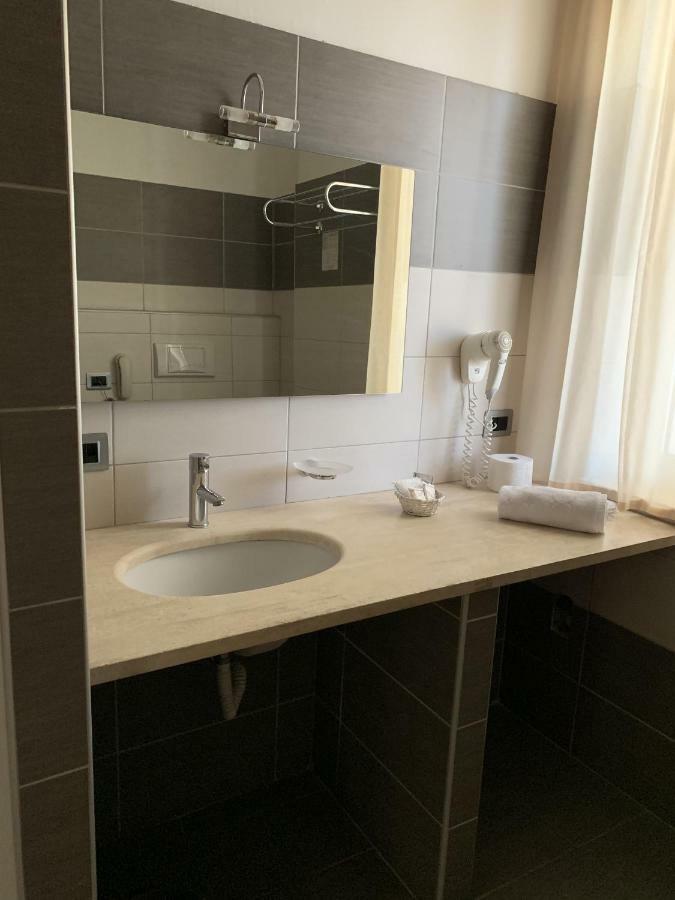 Hotel Palace Джоя-Тауро Екстер'єр фото