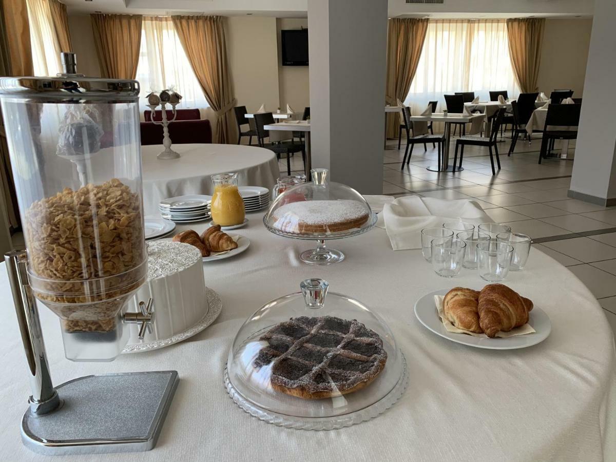 Hotel Palace Джоя-Тауро Екстер'єр фото